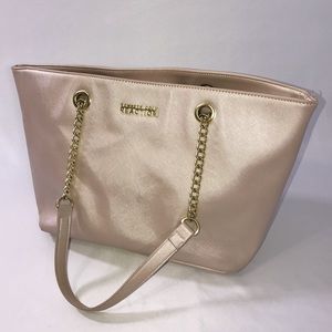 Kenneth Cole Reaction purse